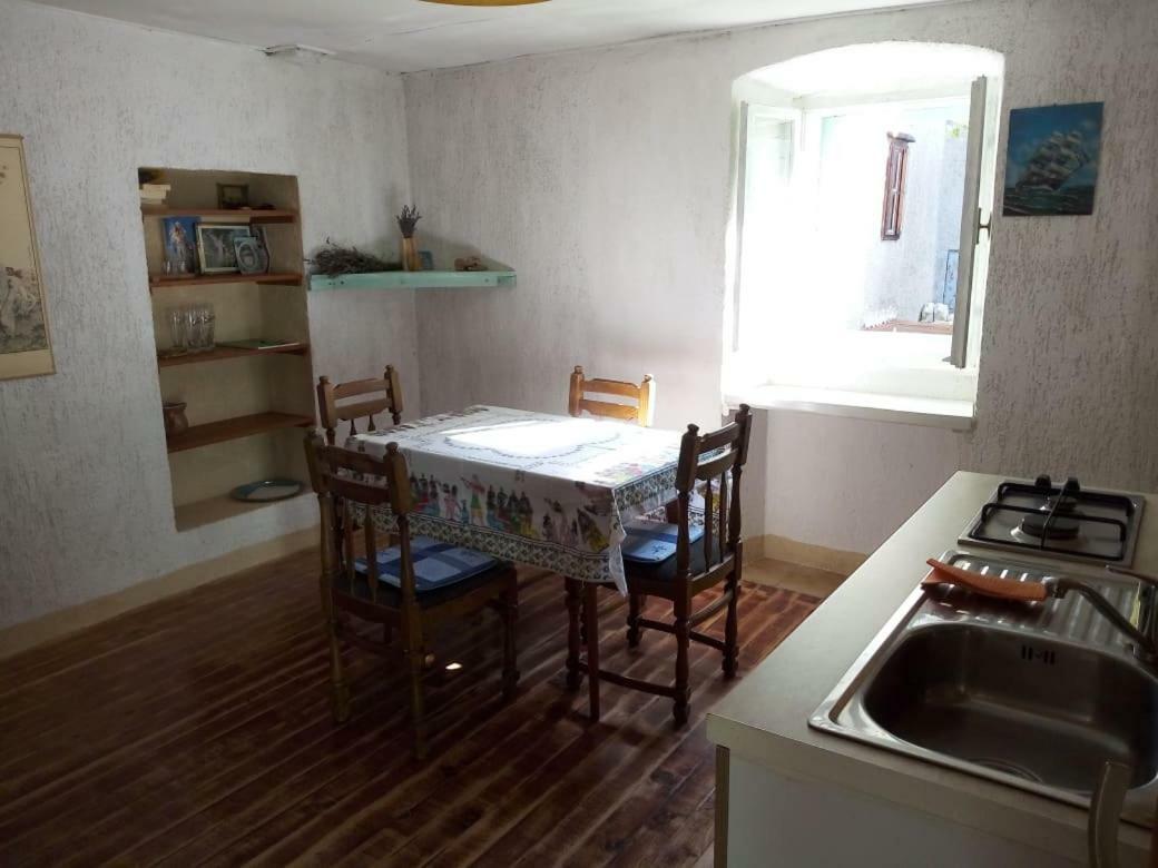 Apartman Dinko Лубенице Экстерьер фото